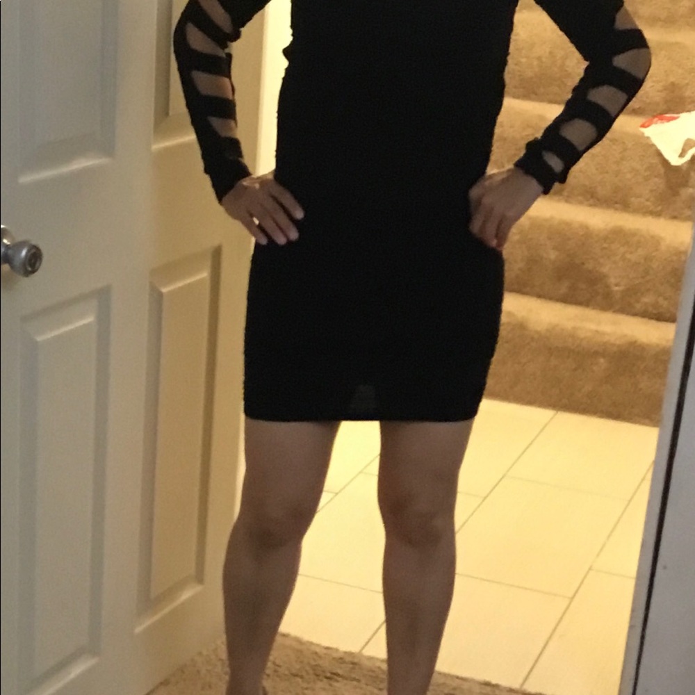 Dress - Picture 5 of 5